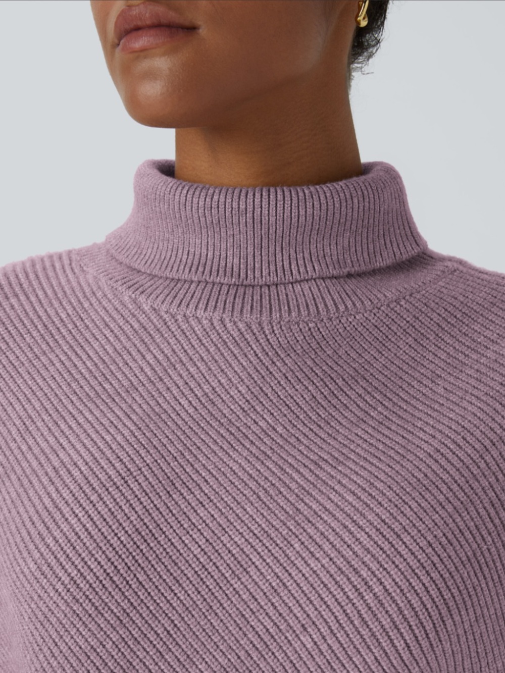 NWT HALARA Long Sleeve asymmetrical, hem Mauve Turtleneck - Picture 4 of 8